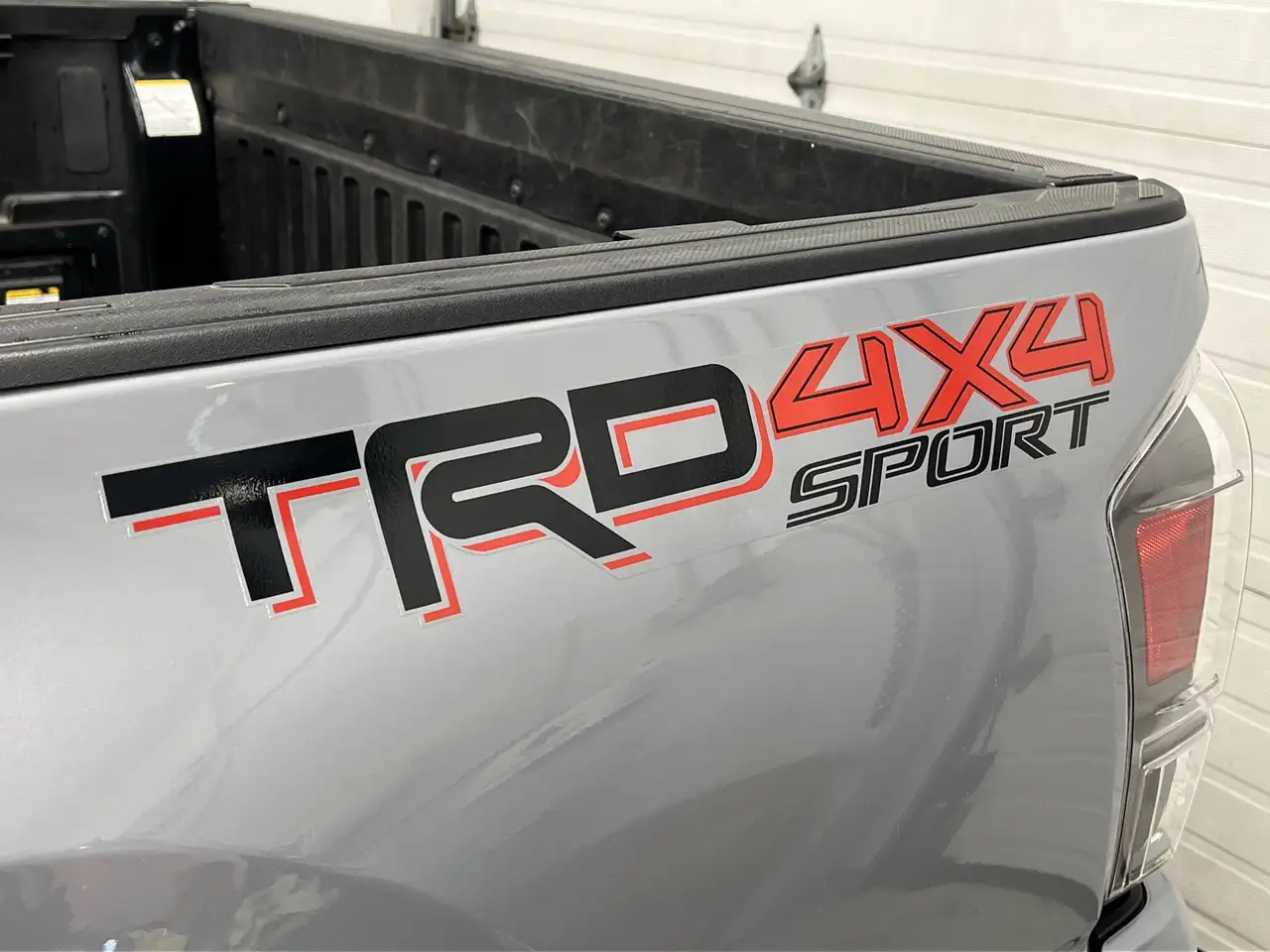 Toyota Tacoma снимка Toyota Tacoma