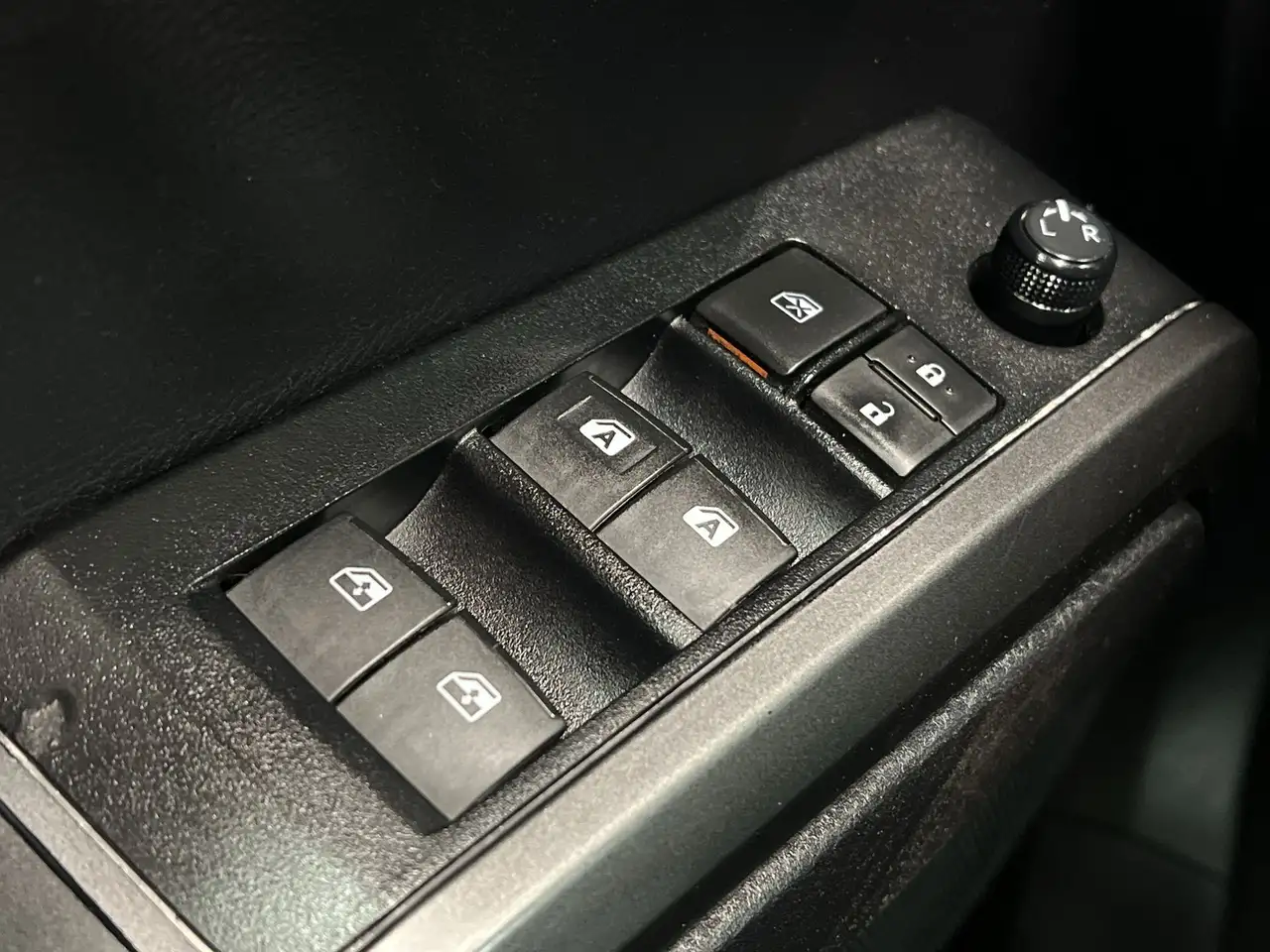 Toyota Tacoma снимка Toyota Tacoma