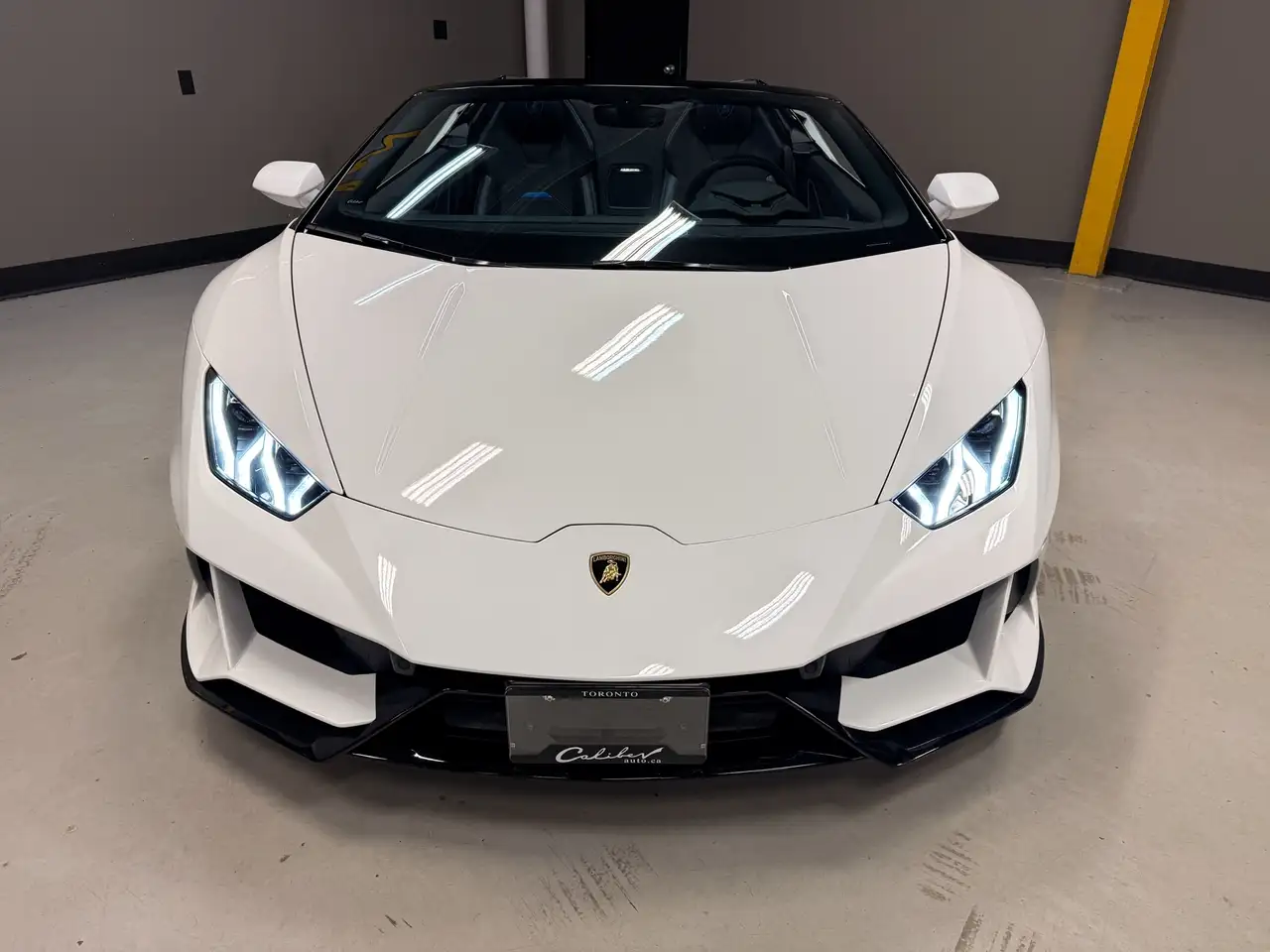 Lamborghini Huracán снимка Lamborghini Huracán