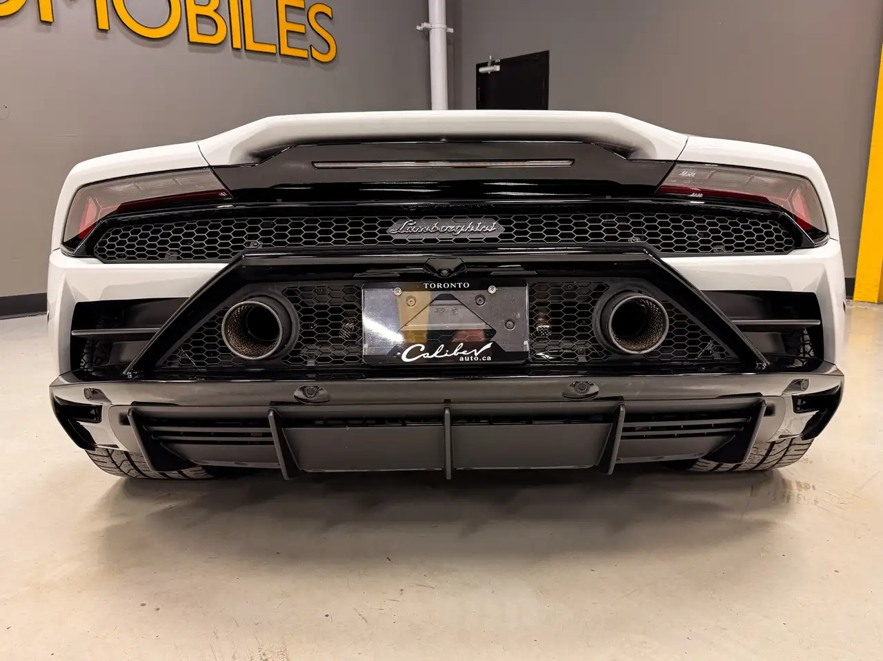 Lamborghini Huracán снимка Lamborghini Huracán