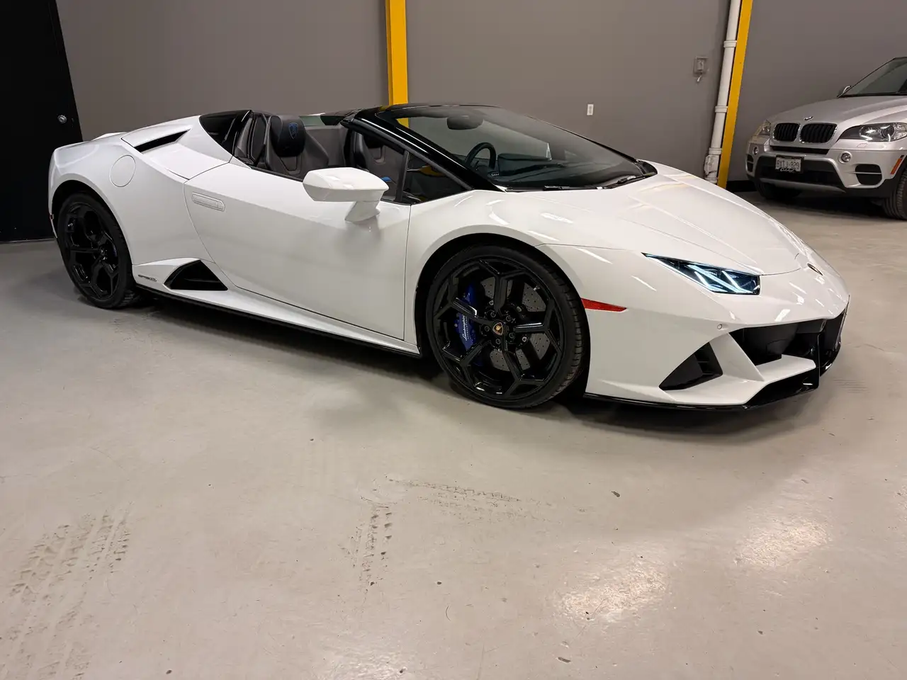 Lamborghini Huracán снимка Lamborghini Huracán