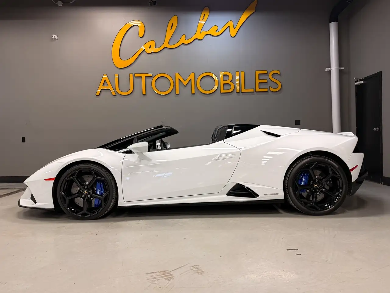 Lamborghini Huracán снимка Lamborghini Huracán