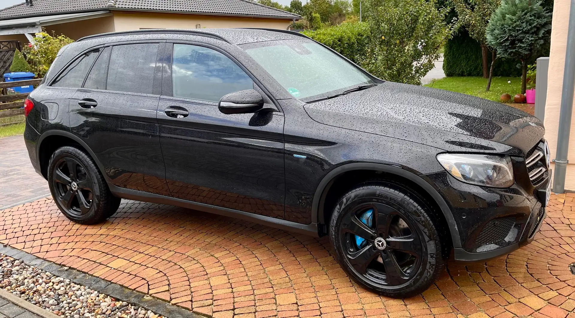 Mercedes-Benz GLC 350 GLC 350 e 4Matic 7G-TRONIC Schwarz - 2