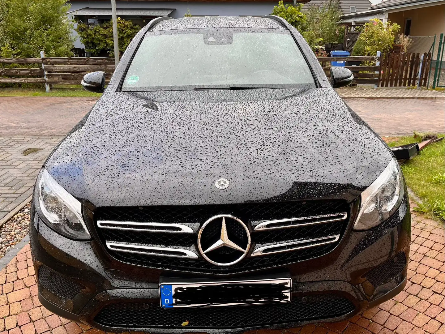 Mercedes-Benz GLC 350 GLC 350 e 4Matic 7G-TRONIC Schwarz - 1