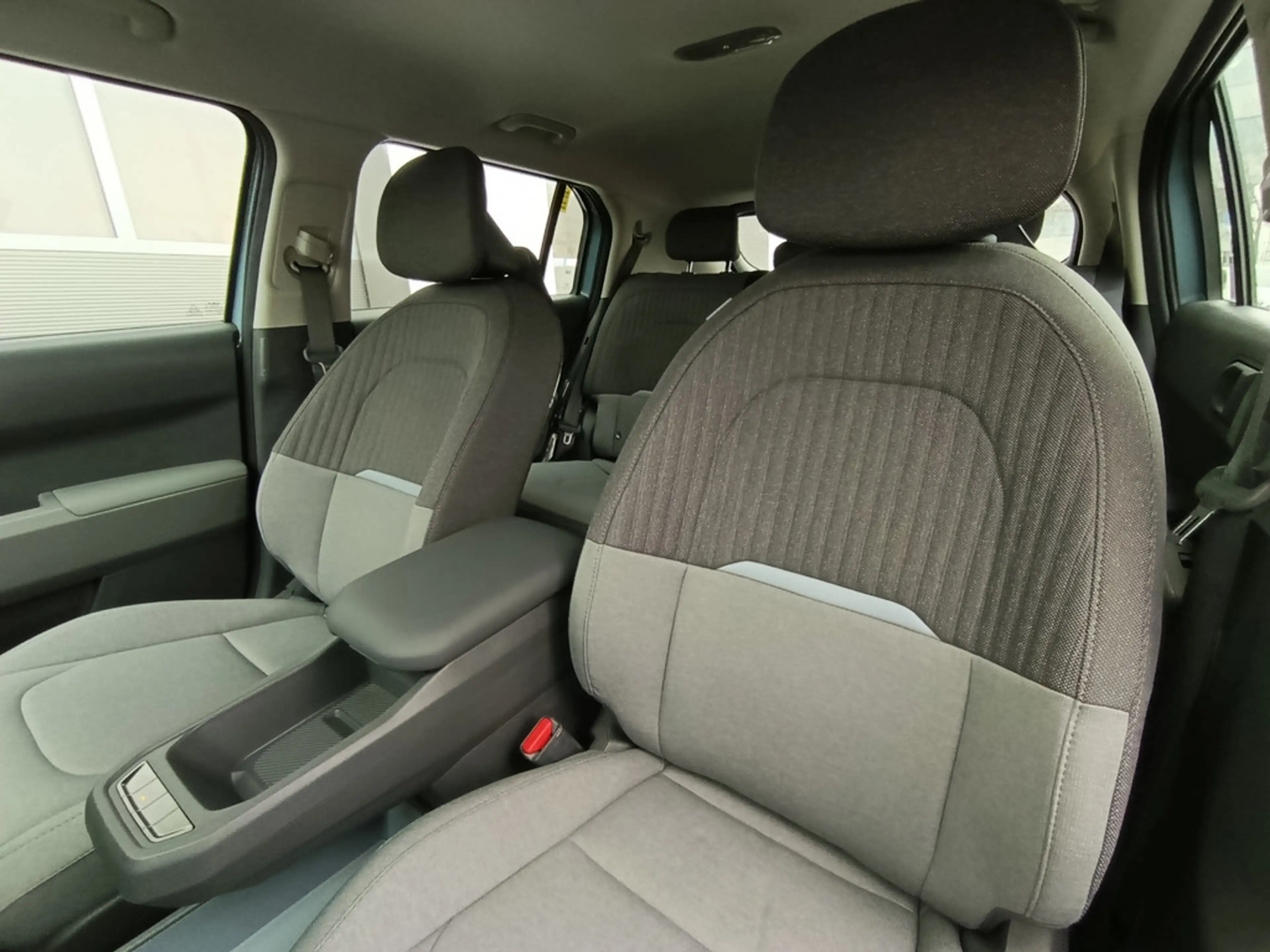Kia EV3 Air 81,4 kWh Winter-Paket — photo 7
