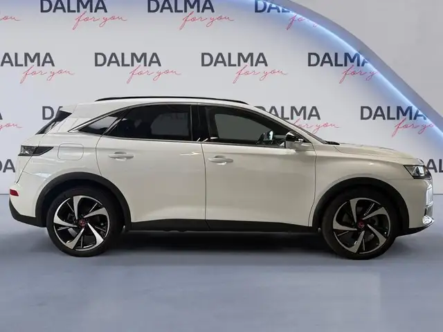 DS Automobiles DS 7 Crossback view 6