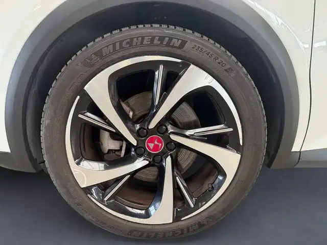 DS Automobiles DS 7 Crossback view 9
