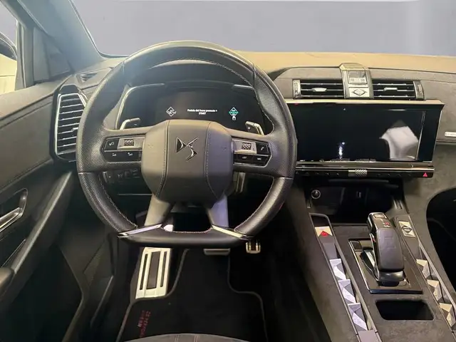 DS Automobiles DS 7 Crossback view 12