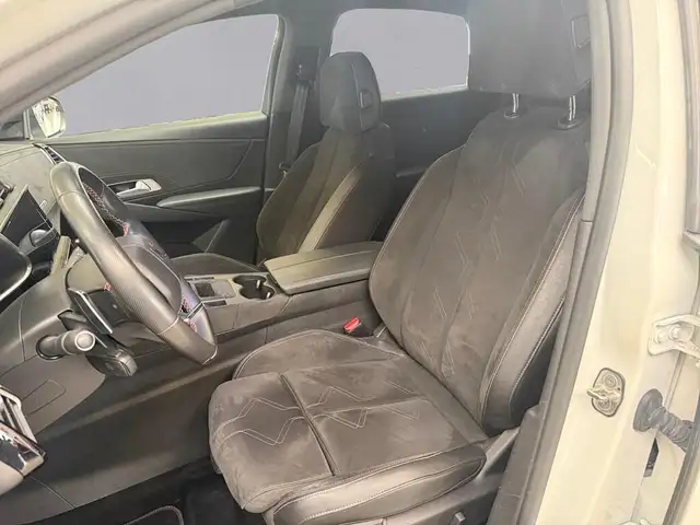 DS Automobiles DS 7 Crossback view 10
