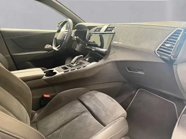 DS Automobiles DS 7 Crossback view 14