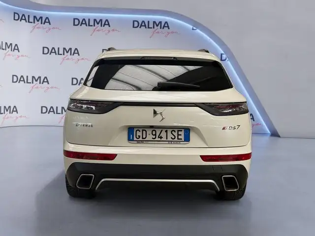DS Automobiles DS 7 Crossback view 4