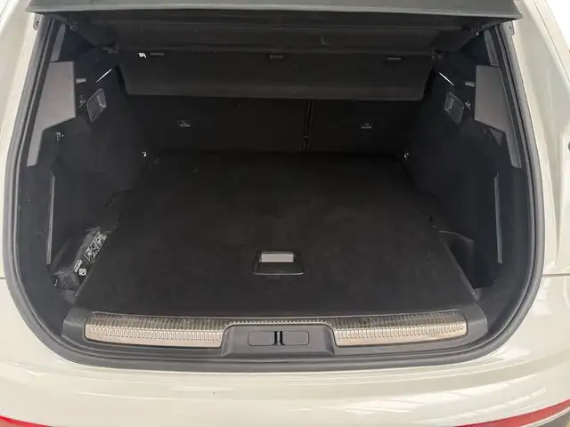 DS Automobiles DS 7 Crossback view 15