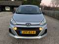Hyundai i10 1.2i 87pk Premium Automaat Stoelverwarming, Apple Grau - thumbnail 2