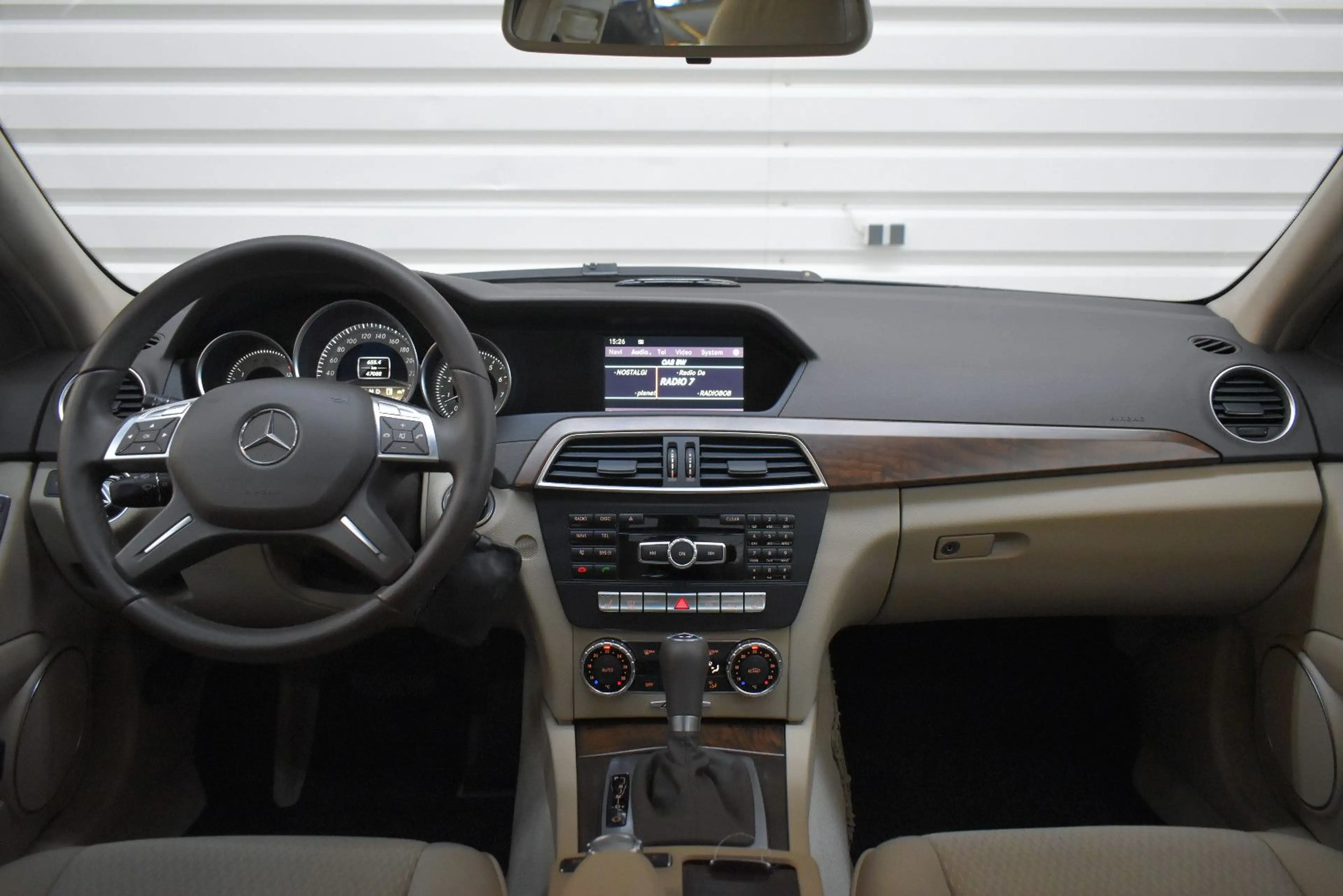 Mercedes-Benz C 350 C350 Elegance 4Matic+STHZ+Kamera+ACC+47.000KM — photo 15