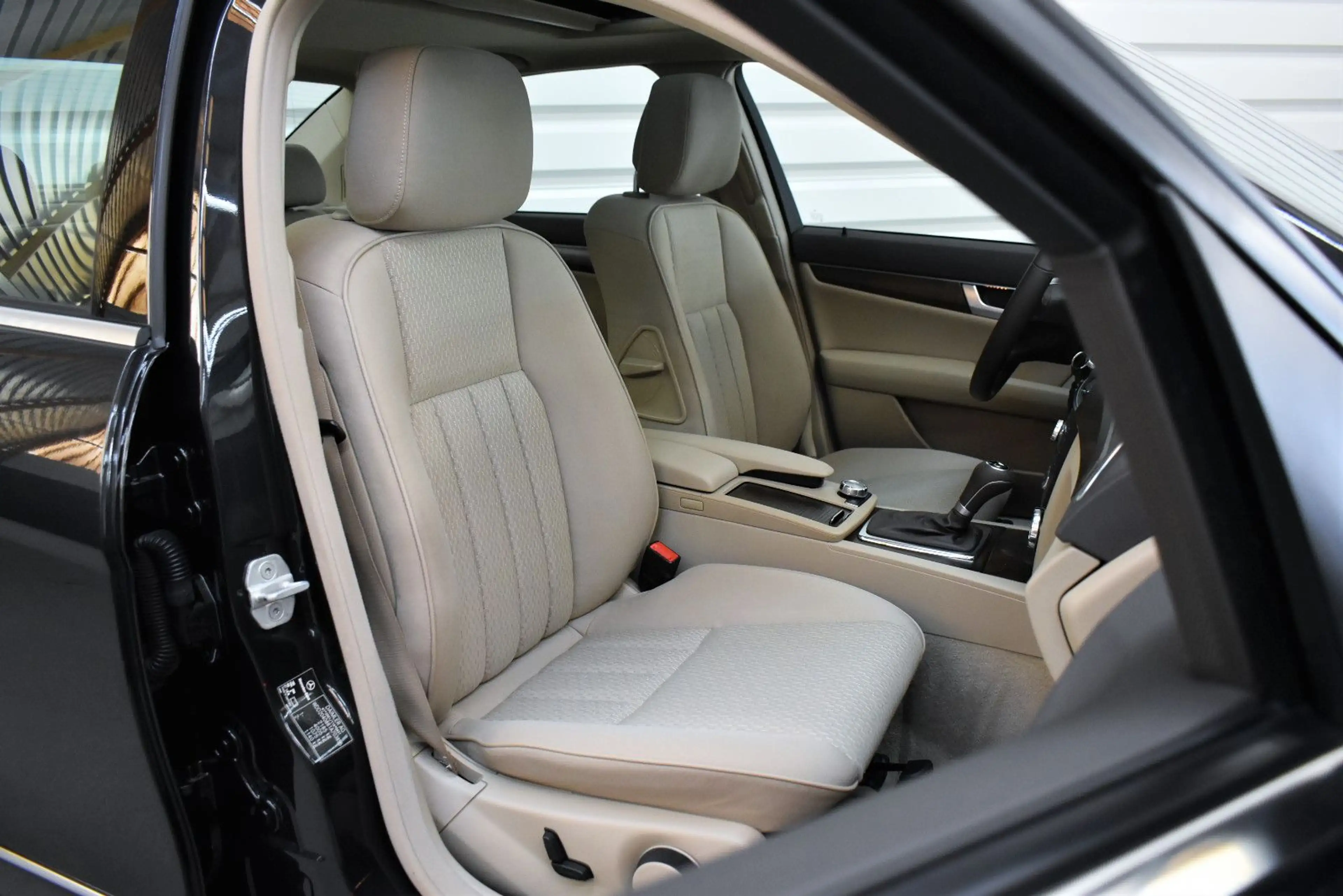Mercedes-Benz C 350 C350 Elegance 4Matic+STHZ+Kamera+ACC+47.000KM — photo 10
