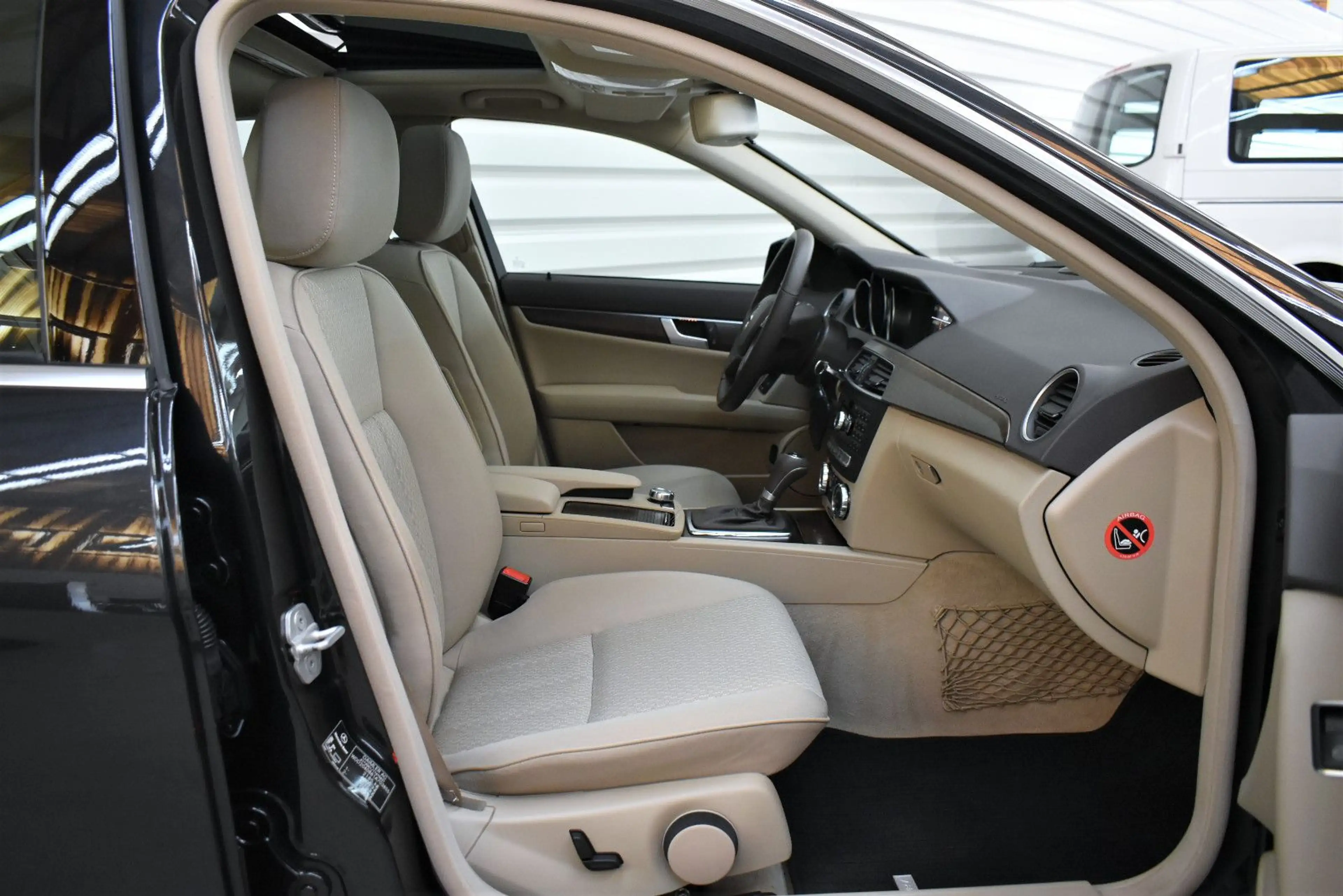 Mercedes-Benz C 350 C350 Elegance 4Matic+STHZ+Kamera+ACC+47.000KM — photo 11