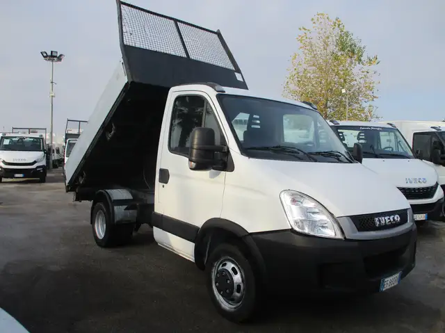 Iveco Daily 35C11 2.3 110 E4 RIBALTABILE TRILATERALE