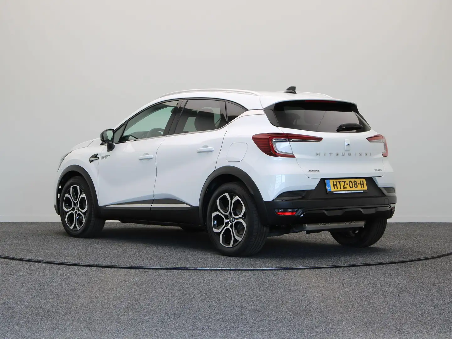 Mitsubishi ASX 1.6 PHEV AT Intense+ | Stuur en stoel verwarming | Wit - 2