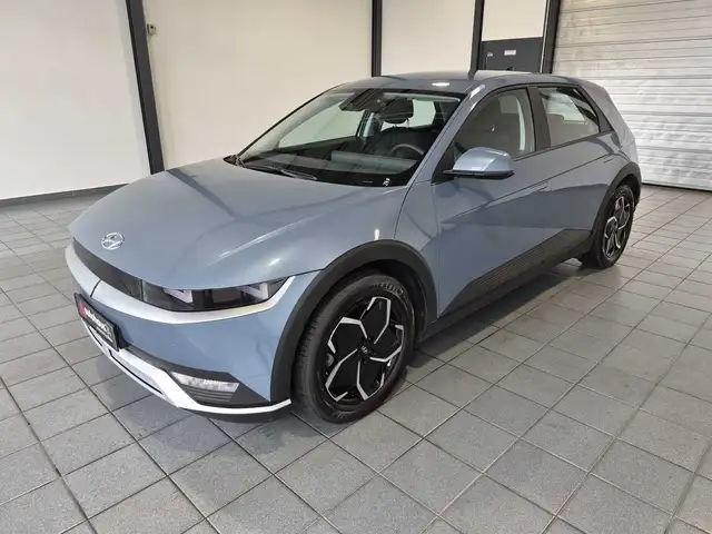 Hyundai Ioniq 5 view 3
