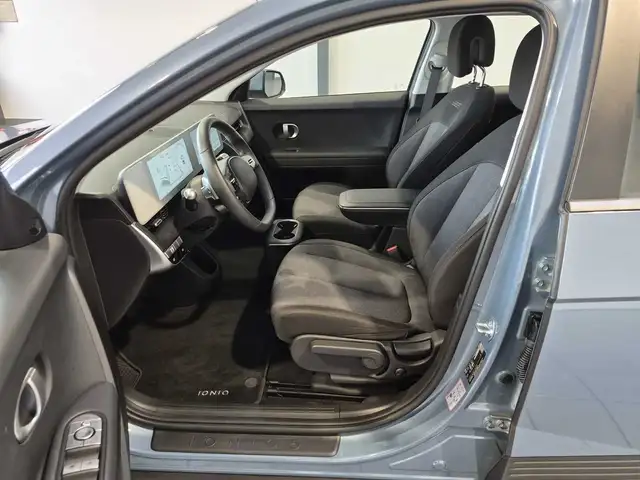 Hyundai Ioniq 5 view 8