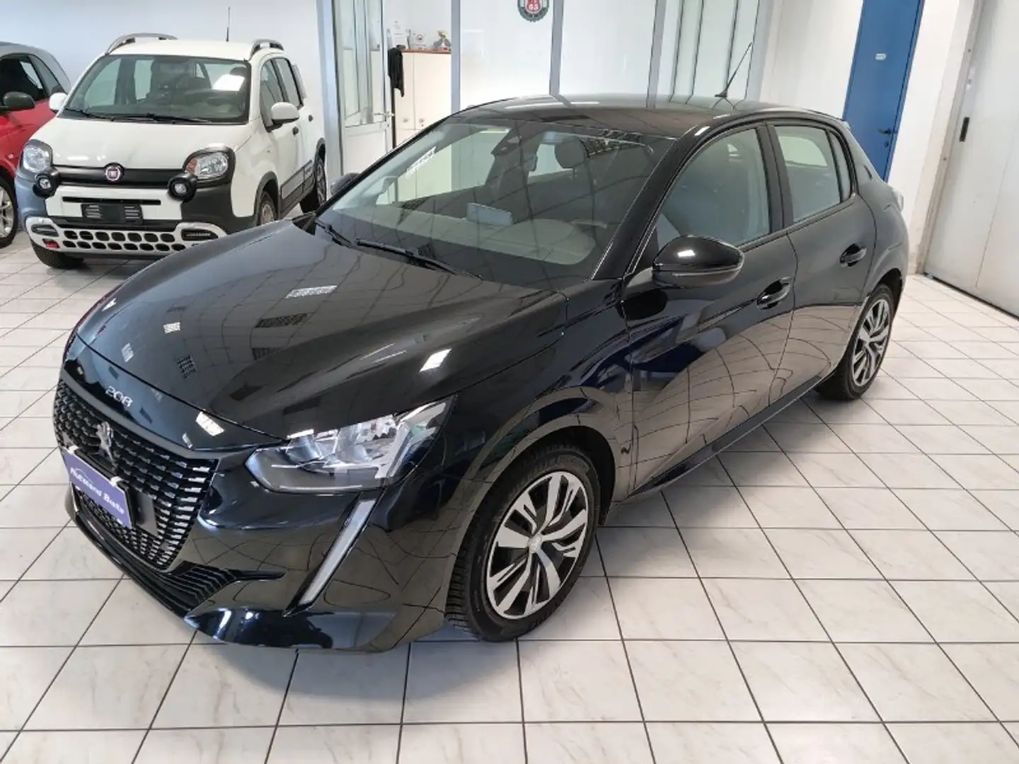 Peugeot 208 208 PureTech 75 Stop&Start 5 porte Active Zwart - 2