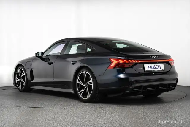 Audi e-tron GT quattro CARBONDACH LASER WÄRME LEDER 360° Ansicht 4