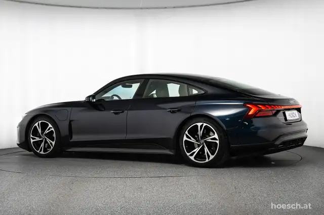 Audi e-tron GT quattro CARBONDACH LASER WÄRME LEDER 360° Ansicht 48