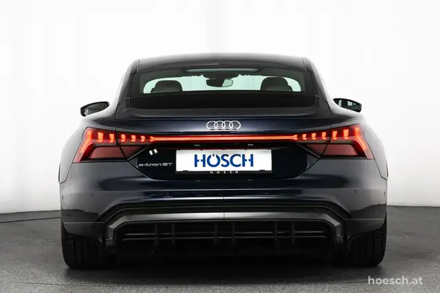 Audi e-tron GT quattro CARBONDACH LASER WÄRME LEDER 360° Ansicht 40