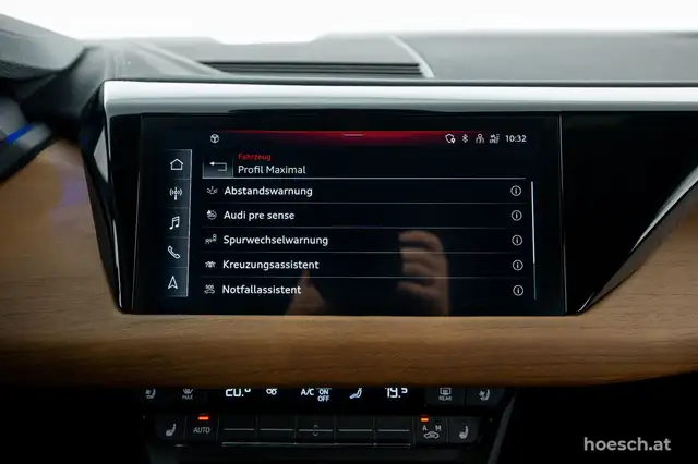 Audi e-tron GT quattro CARBONDACH LASER WÄRME LEDER 360° Ansicht 18