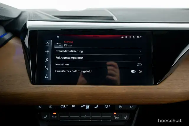 Audi e-tron GT quattro CARBONDACH LASER WÄRME LEDER 360° Ansicht 14