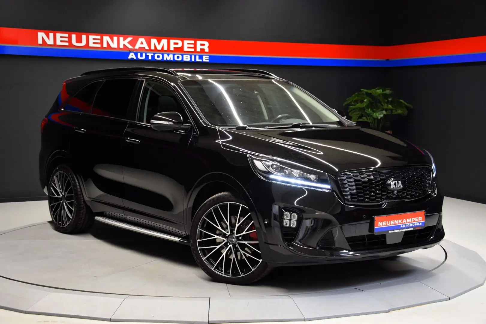Kia Sorento GT-Line 4WD Pano Sitzlüft Leder Ambiente Schwarz - 1