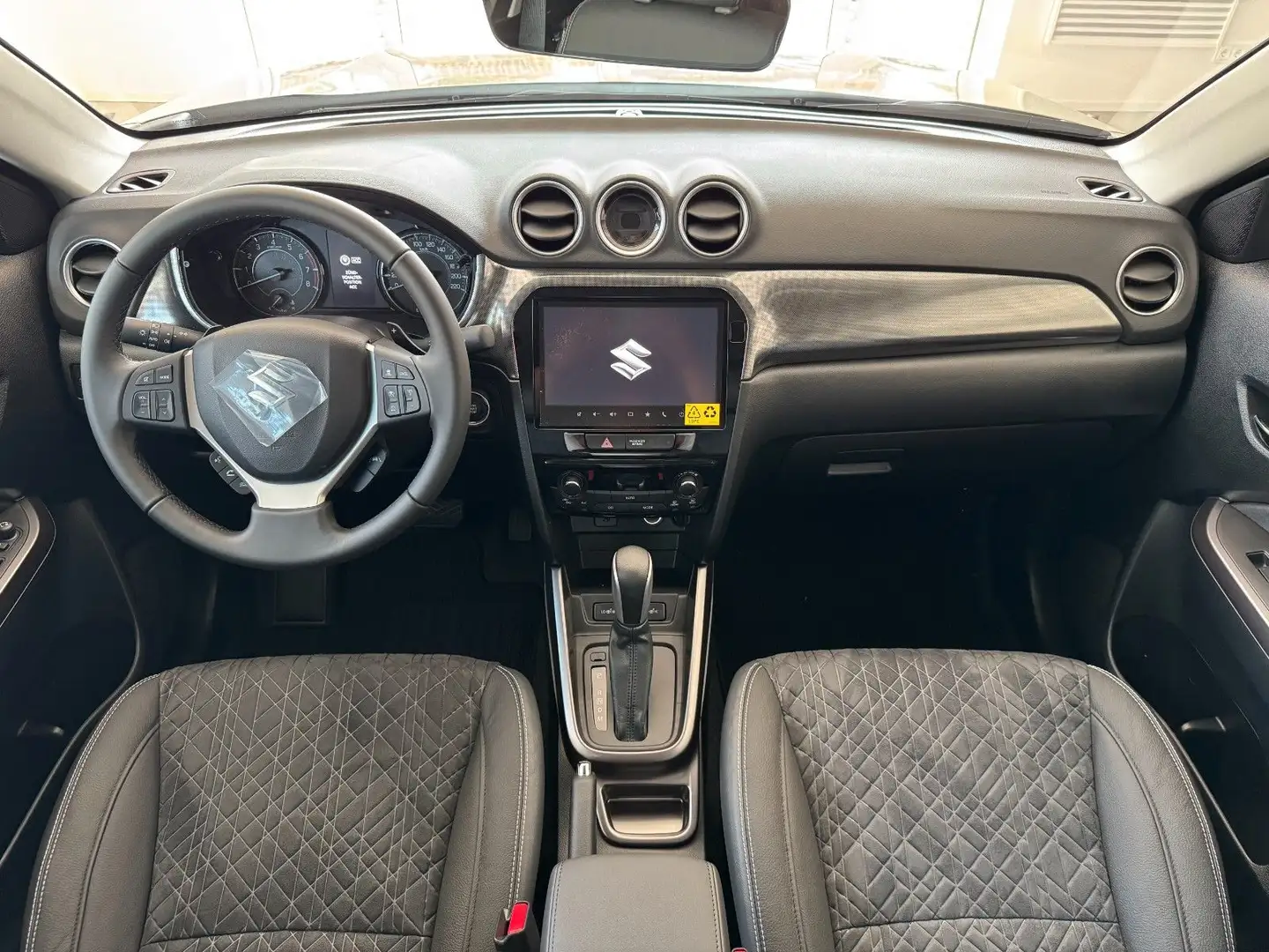 Suzuki Vitara 1.4 Boosterjet Comfort+ Automatik Beige - 2