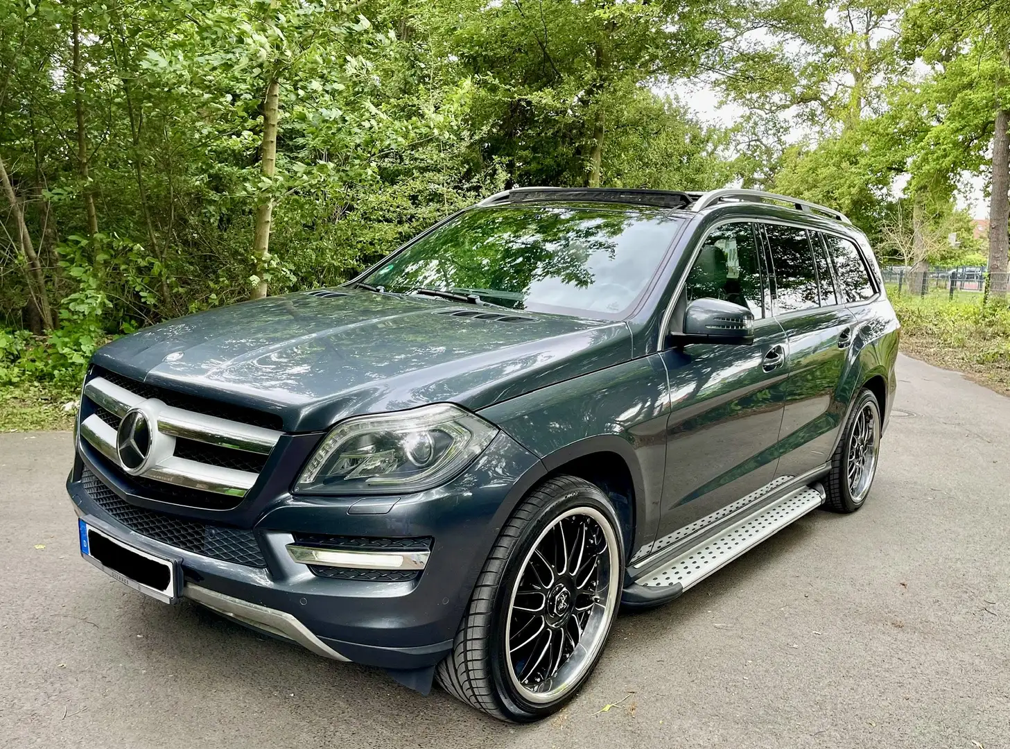 Mercedes-Benz GL 350 4 MATIC 22 Zoll, SOFTCLOSE, HARMAN KARDON Gri - 1