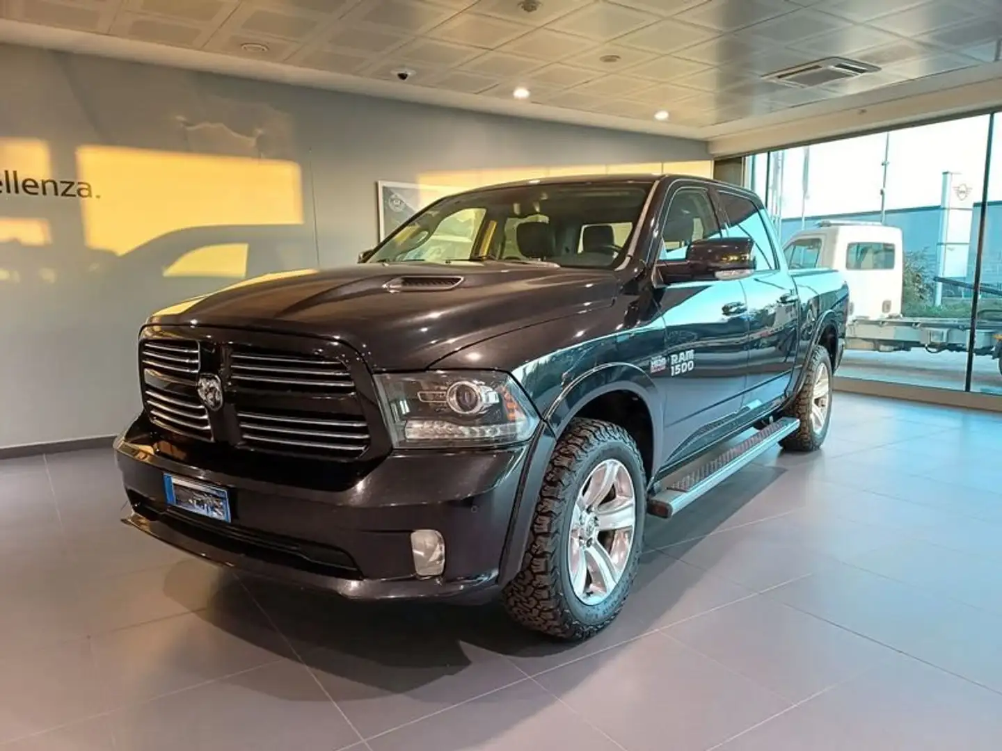 Dodge RAM DODGE Ram 5.7 V8 Crew Cab MB Sport 395cv at8 - AU Nero - 1