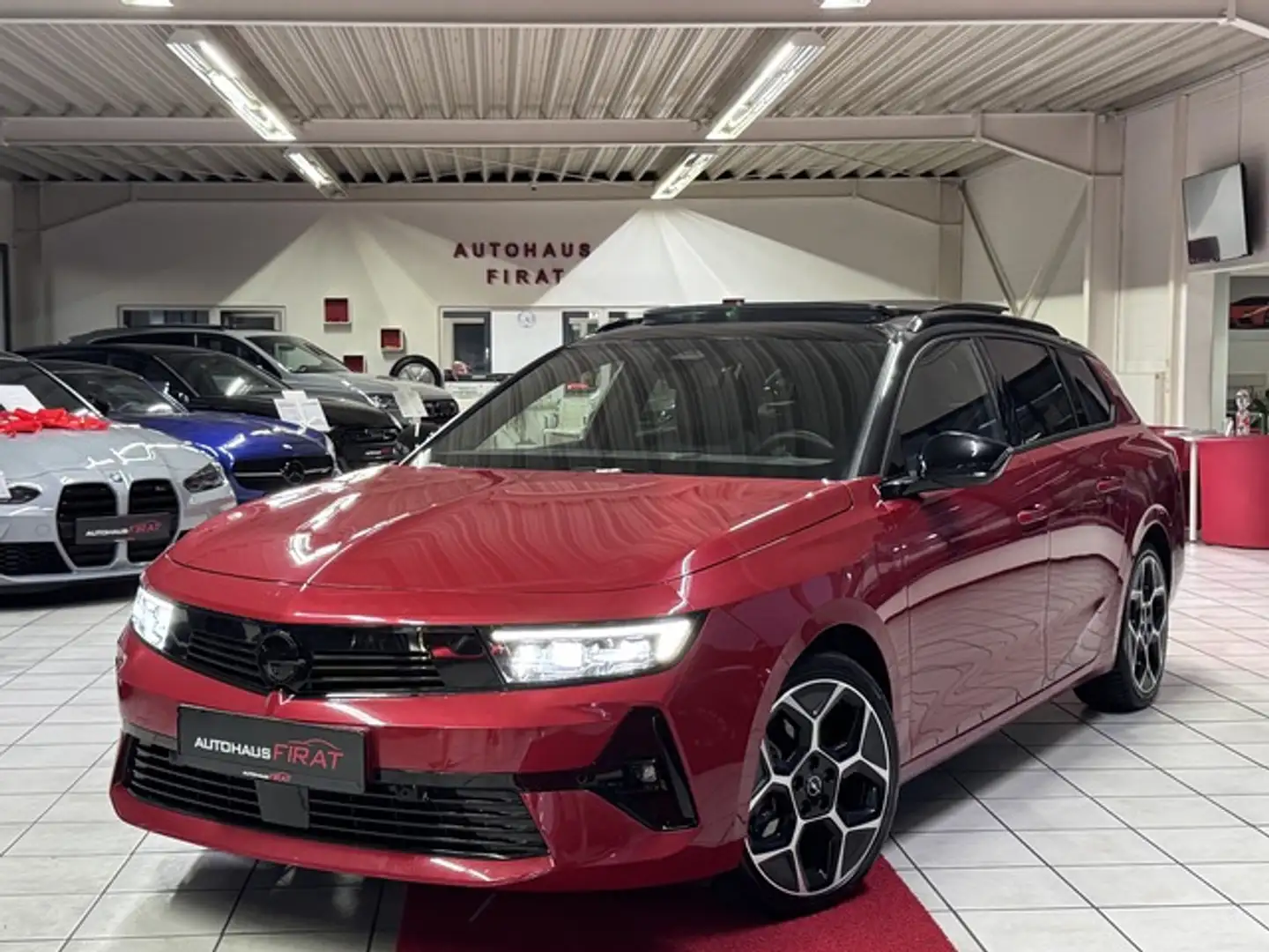 Opel Astra ST 1.2 Turbo 96kW Ultimate Auto LED°Navi°Kamera Rouge - 1