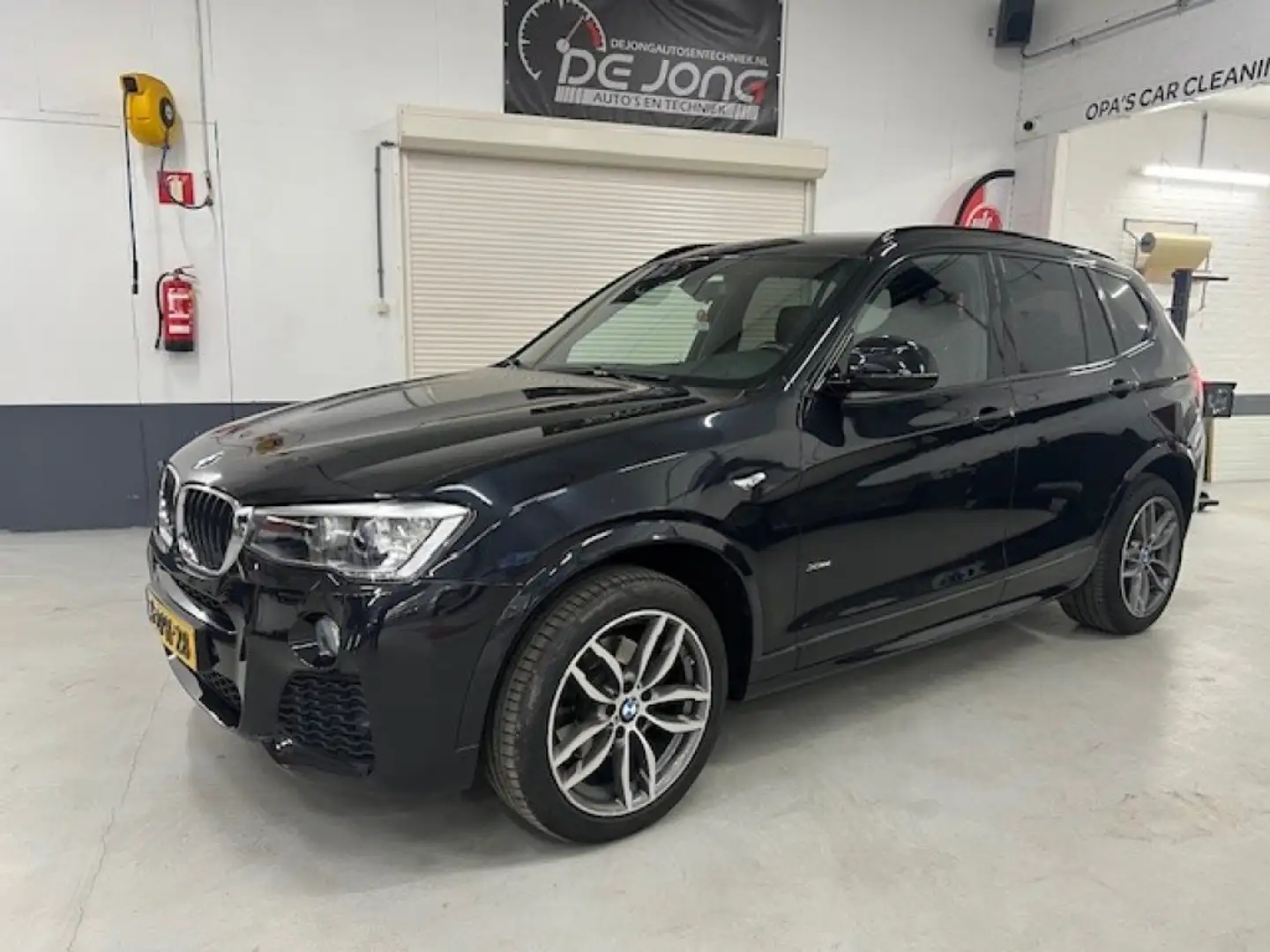 BMW X3 XDRIVE20I M-SPORT, LEER, PANORAMA, Stoel verw, PDC Noir - 1