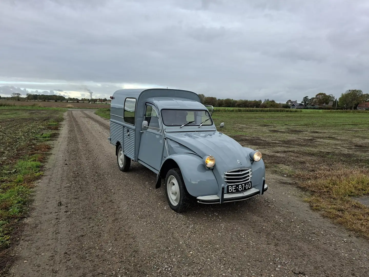 Citroen 2CV AK350 - 1
