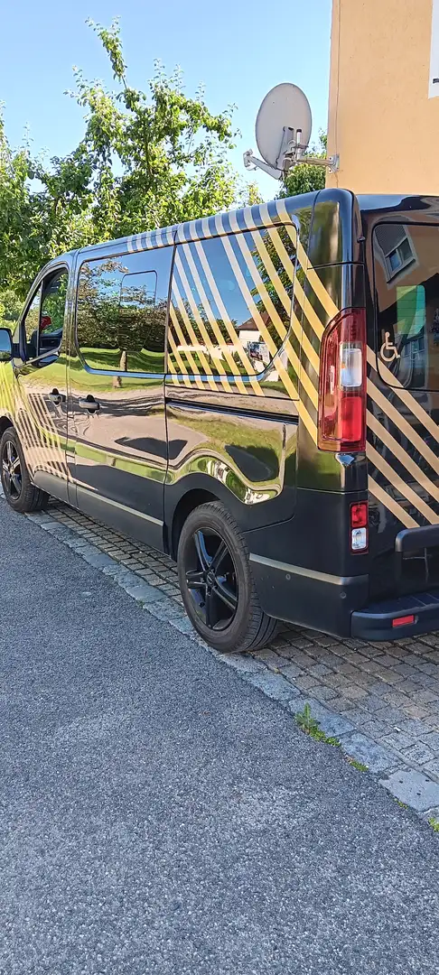 Nissan Primastar L1H1 2,8 dCi+Rollstuhllifter Black - 1
