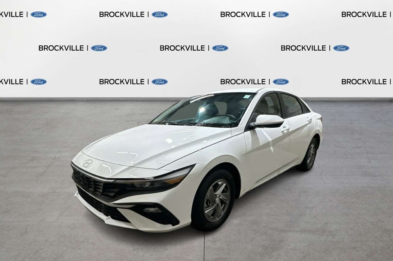 2026 Hyundai Elantra Essential  - Heated Seats — снимка 1