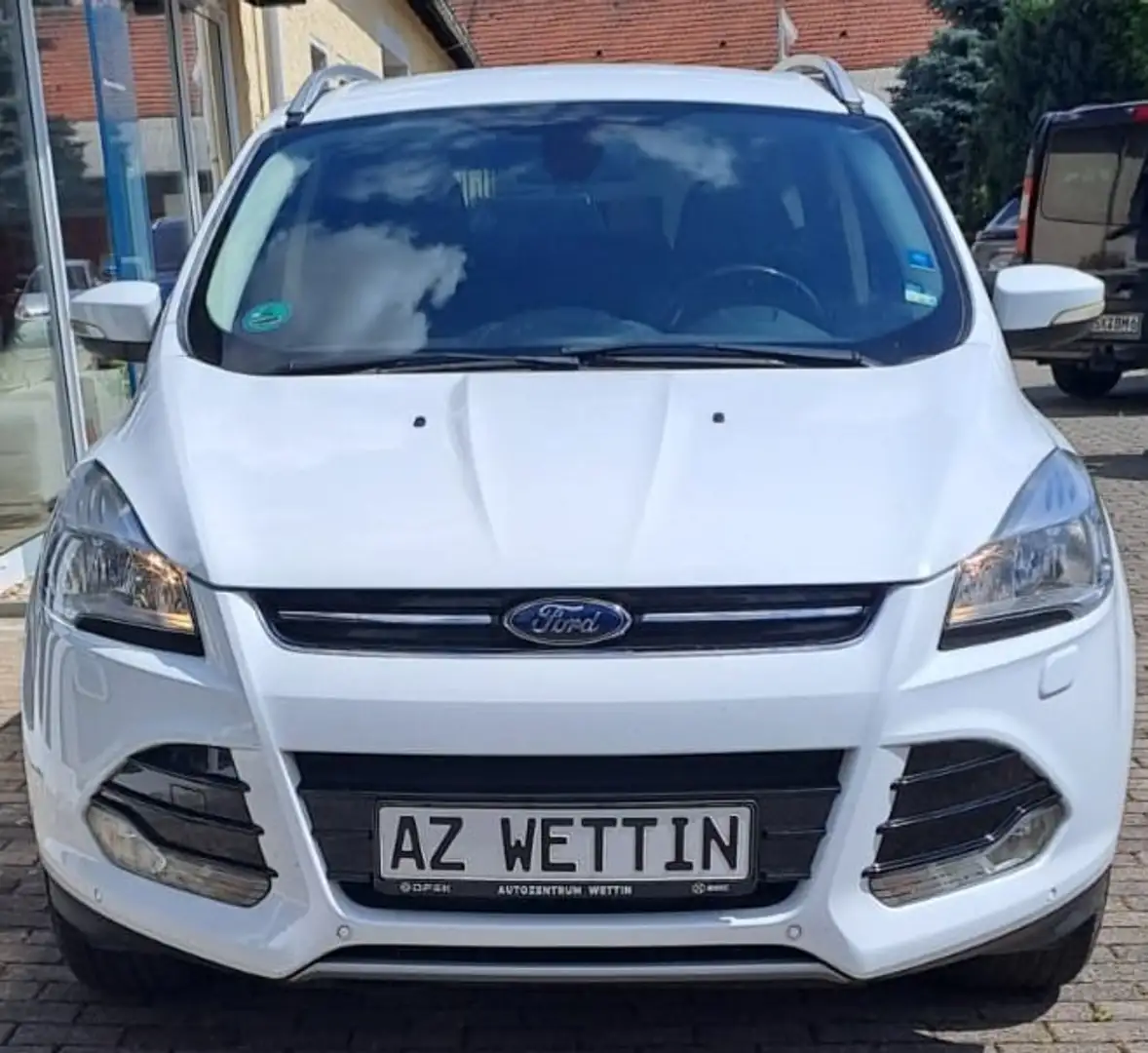 Ford Kuga 1.6 EcoBoost 2x4 Titanium Weiß - 1