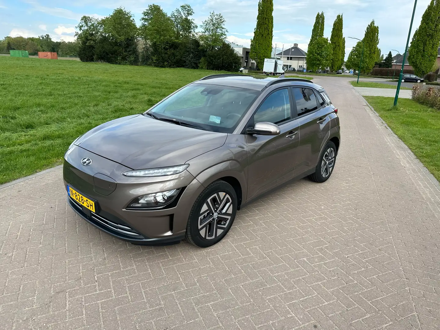 Hyundai KONA EV Fashion 64 kWh Brązowy - 1