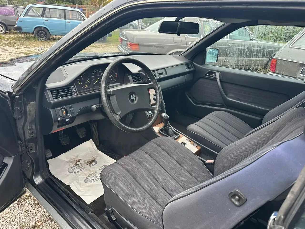 Mercedes-Benz 230 CE 3.Hand Gepflegter Zustand viele Neuteile, foto 9