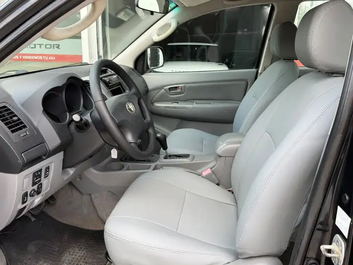 Toyota Hilux 2008, foto 9
