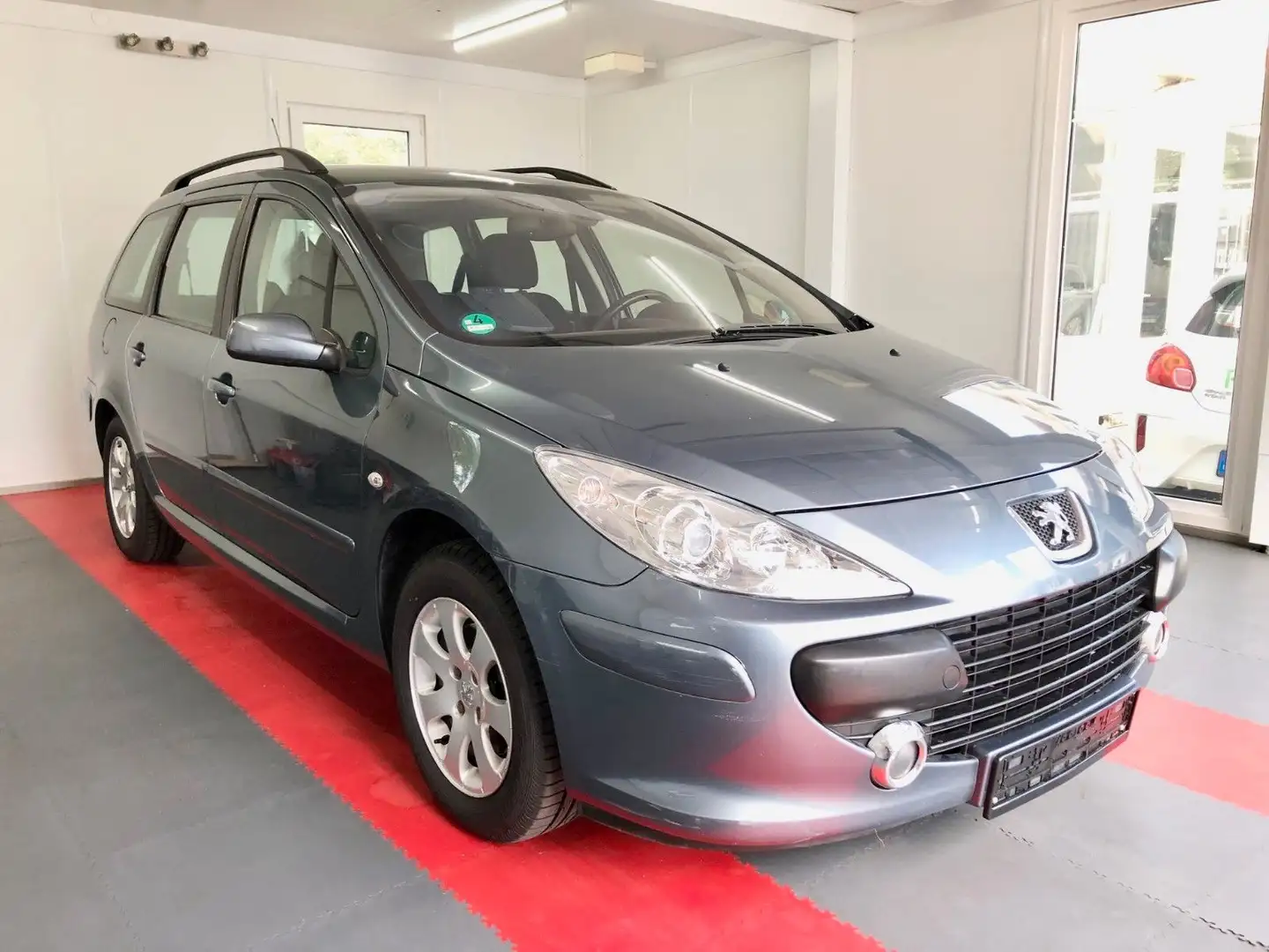 Peugeot 307 Break SW Break Tendance TÜV NEU Серый - 1