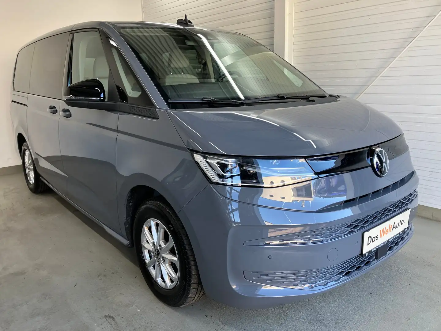 Volkswagen T7 Multivan VW T7 Multivan ÜH TDI Grau - 1
