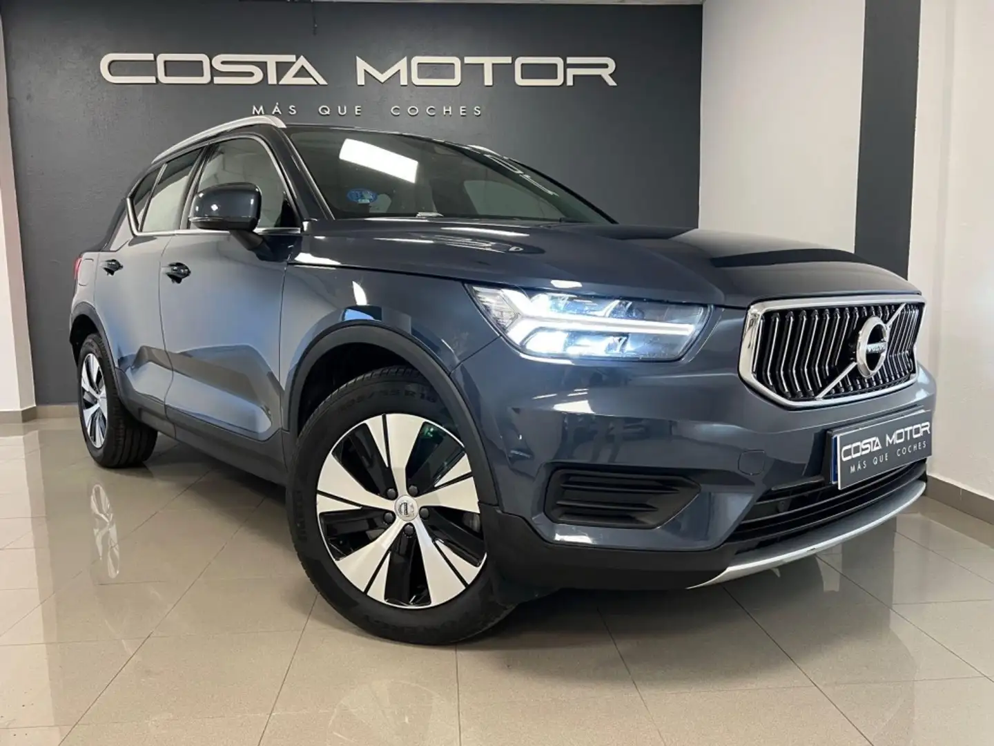 Volvo XC40 T4 Recharge Inscription Expression Aut. Azul - 1