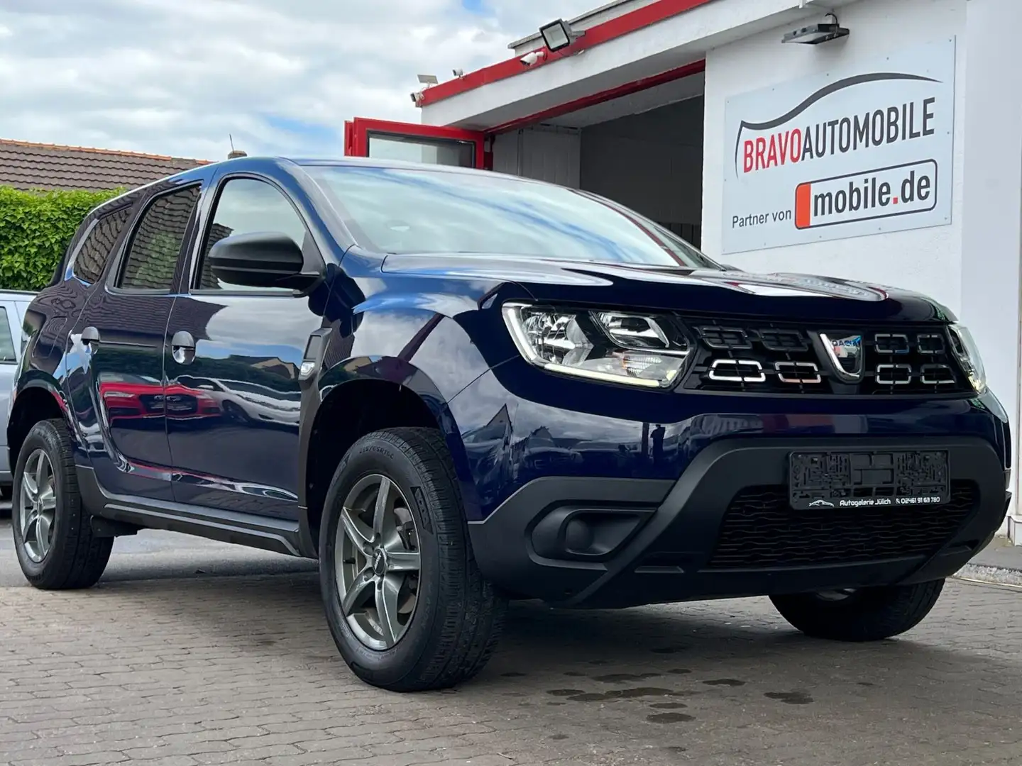 Dacia Duster II Access Blau - 1