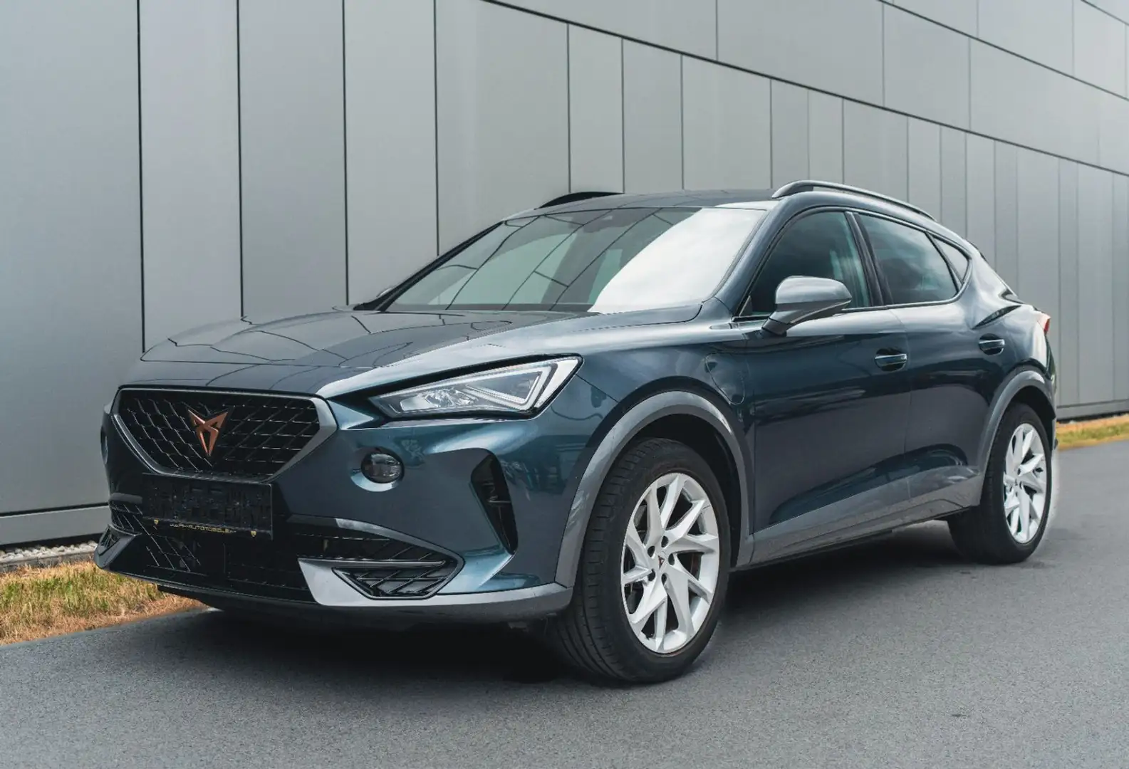 CUPRA Formentor 1.4 e-HYBRID, LED, DBA+ Grau - 1