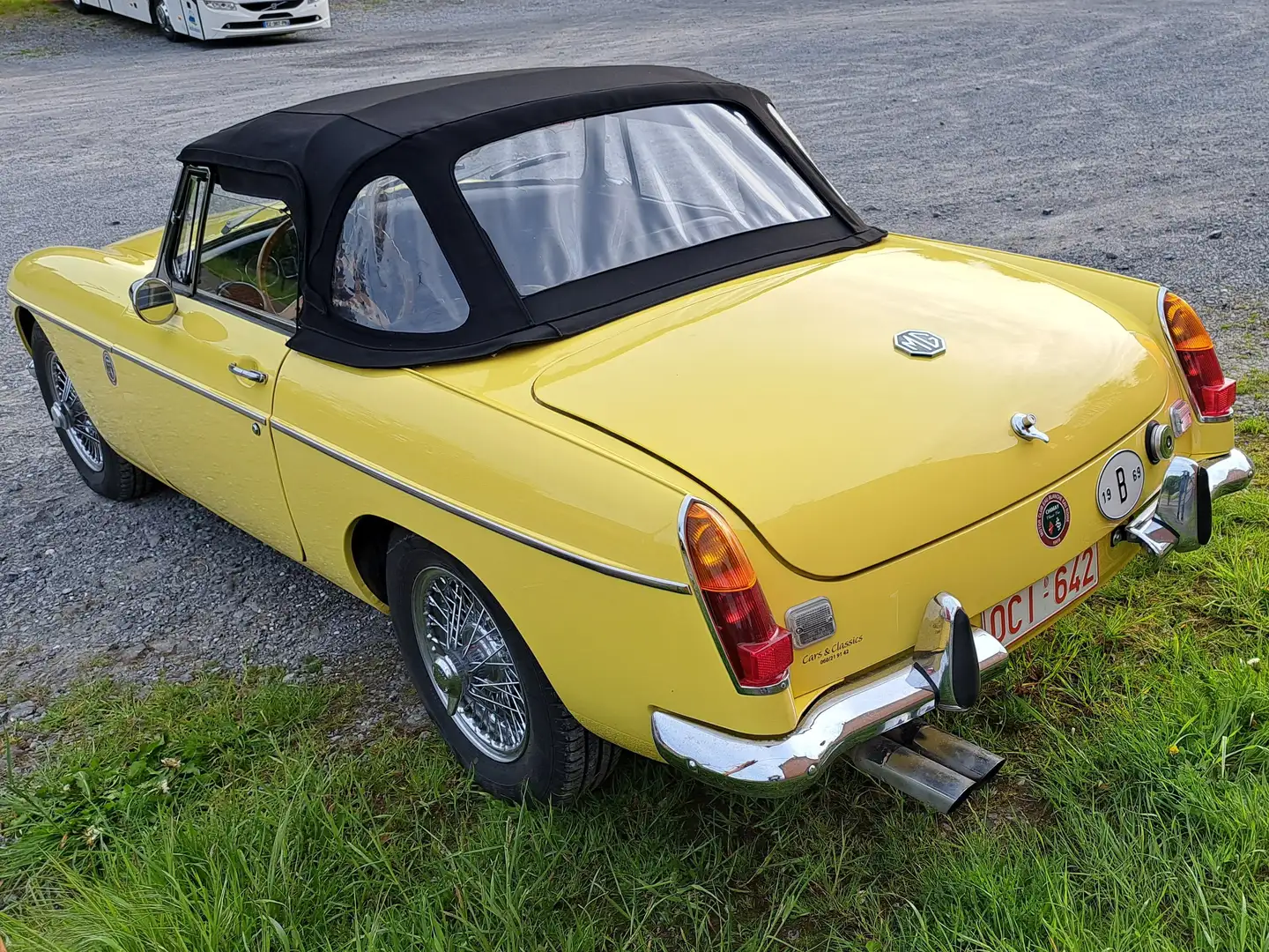 MG MGB Cabriolet Yellow - 2