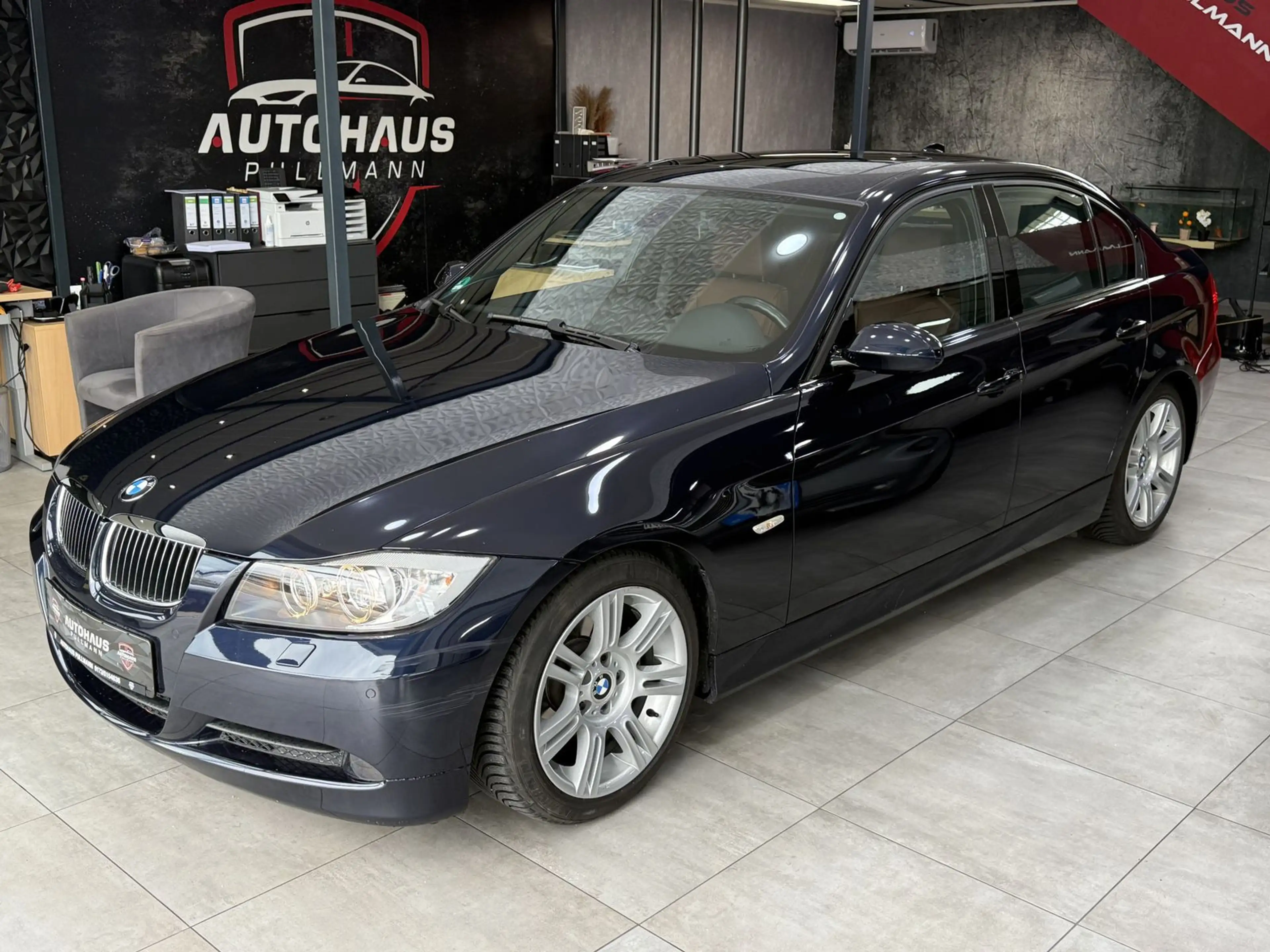 BMW 325 325 i *SCHIEBEDACH*NAVI*MEMORY SITZE*XENON